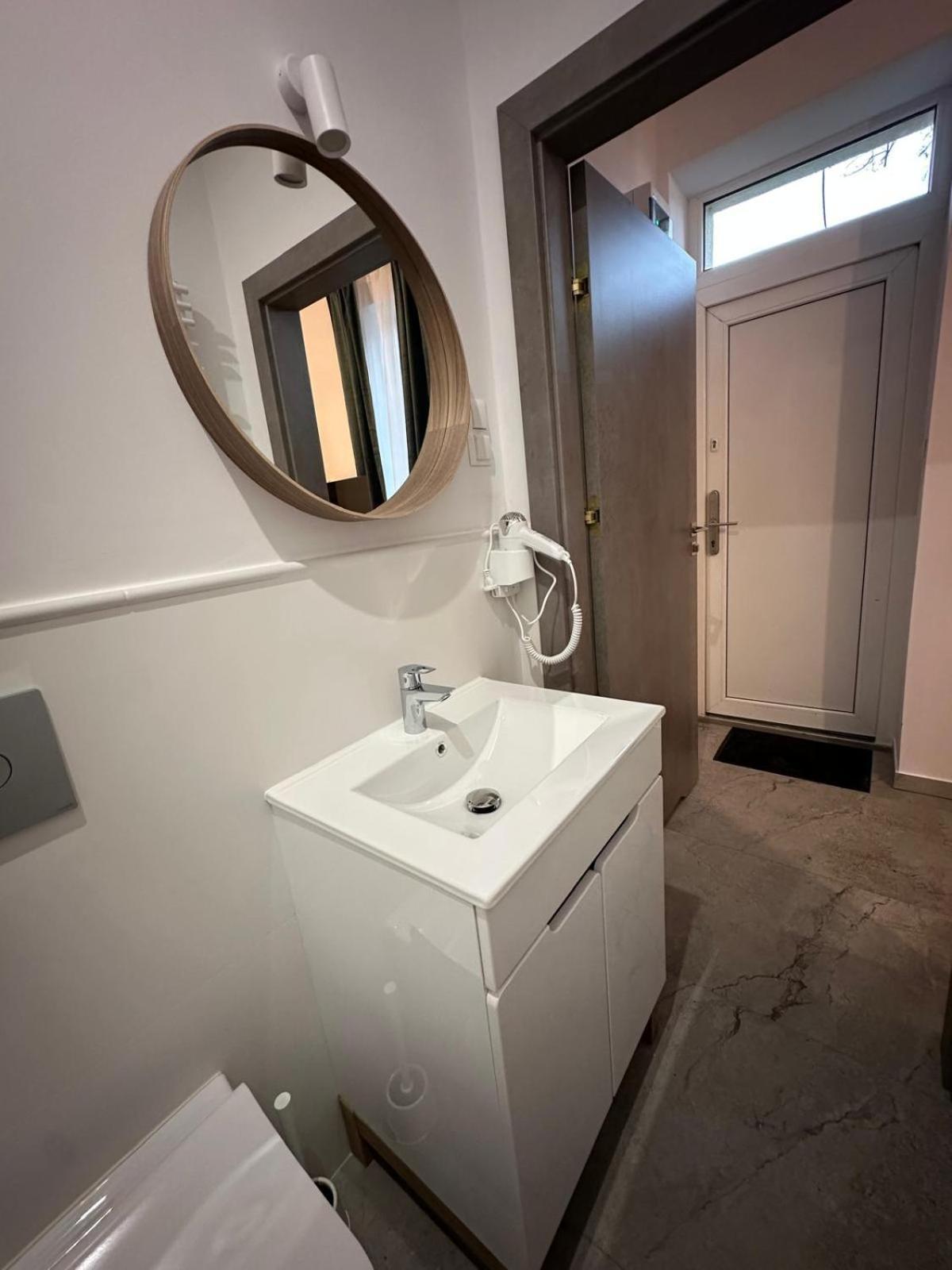 Portus Hotel 2*